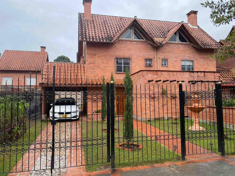 Vila Hermosa Casa , Con Parqueadero En Rionegro Cerca Al Aeropuerto Exteriér fotografie