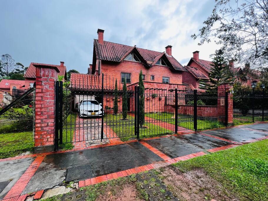 Vila Hermosa Casa , Con Parqueadero En Rionegro Cerca Al Aeropuerto Exteriér fotografie